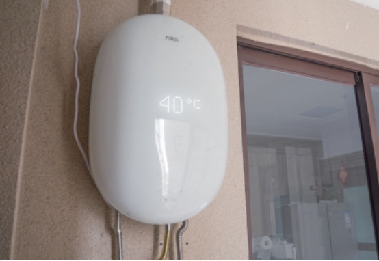 乐动体育 LD体育破解肌肤干燥难题 万家乐润玉热水器让你畅享