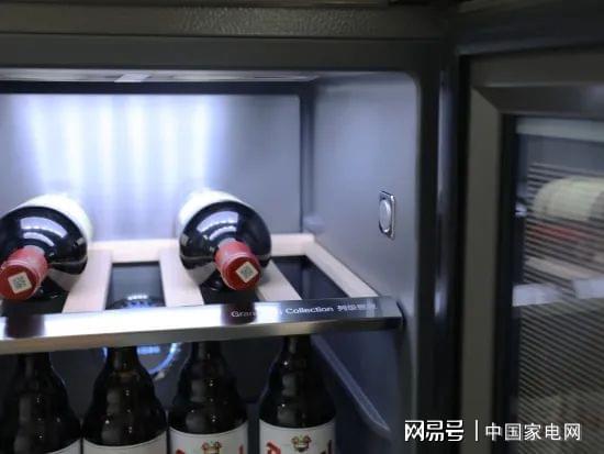 LD乐动 乐动体育海信璀璨系列新品JC-166WZKJC1P厅吧评测 真空存储打造艺术生活(图5) LD乐动 乐动体育海信璀璨系列新品JC-166WZKJC1P厅吧评测 真空存储打造艺术生活(图5)