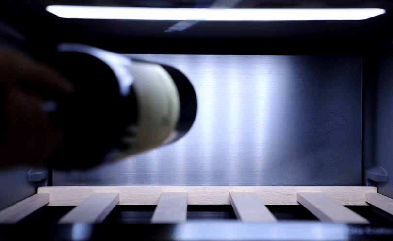 LD乐动 乐动体育海信璀璨系列新品JC-166WZKJC1P厅吧评测 真空存储打造艺术生活(图8) LD乐动 乐动体育海信璀璨系列新品JC-166WZKJC1P厅吧评测 真空存储打造艺术生活(图8)