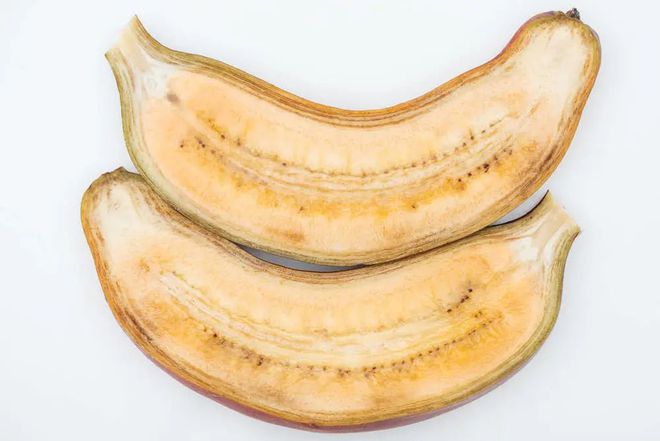 乐动体育这个季节闵行还种着热带水果？一串五六十斤好吃得很！猜猜是什么？(图3)