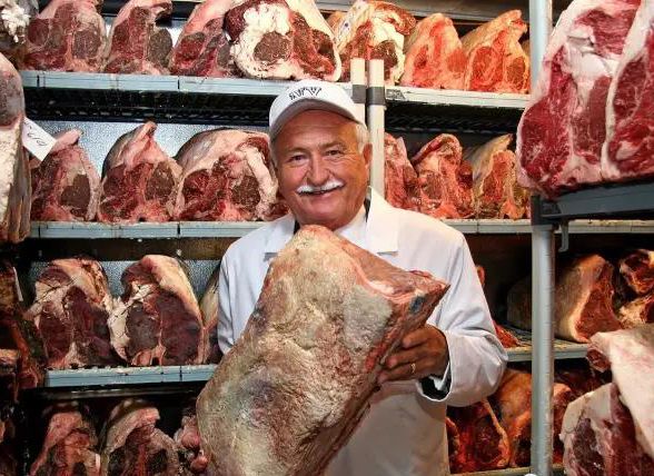 乐动体育纽约传奇牛排馆沃夫冈来深圳了终于等到你