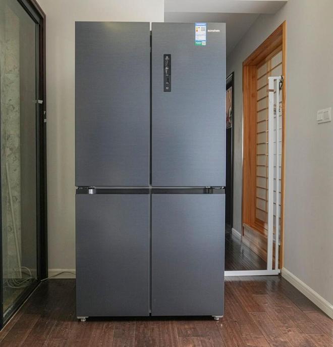 乐动体育容声BCD-620WD19FP冰箱评测:长效养鲜与颜值兼具(图2) 乐动体育容声BCD-620WD19FP冰箱评测:长效养鲜与颜值兼具(图2)