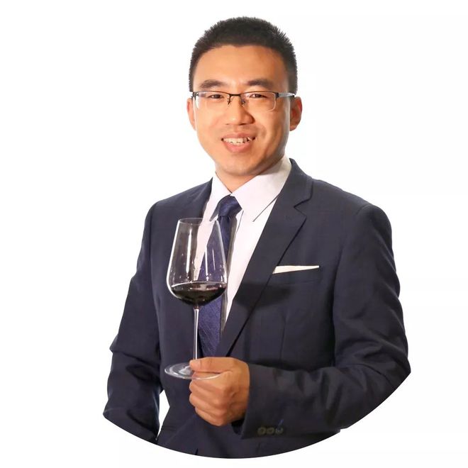 名家美酒乐动体育搭配伊比利亚火腿的西班牙风土之旅品鉴会(图4) 名家美酒乐动体育搭配伊比利亚火腿的西班牙风土之旅品鉴会(图4)