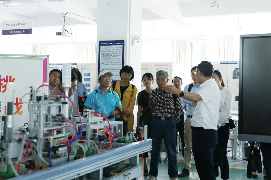 云南省LD乐动体育工业自动化及仪表行业产教融合共同体成立(图3) 云南省LD乐动体育工业自动化及仪表行业产教融合共同体成立(图3)