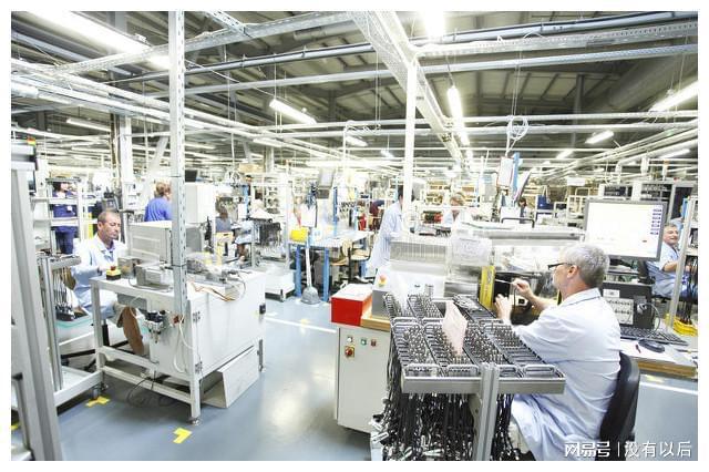 恒温恒湿空调精准控温控湿促进制LD乐动体育造业的产业升级