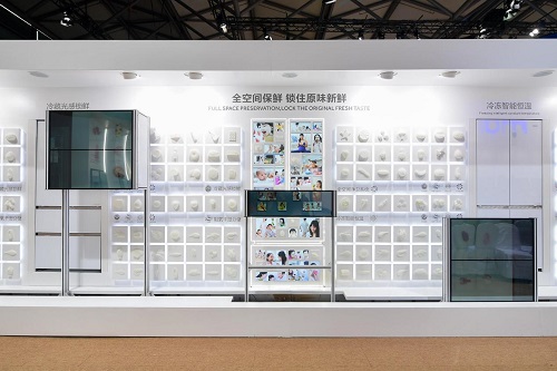 首款应用卫星光感科技的海尔和乐动体育 LD体育宴冰箱AWE发布(图2) 首款应用卫星光感科技的海尔和乐动体育 LD体育宴冰箱AWE发布(图2)