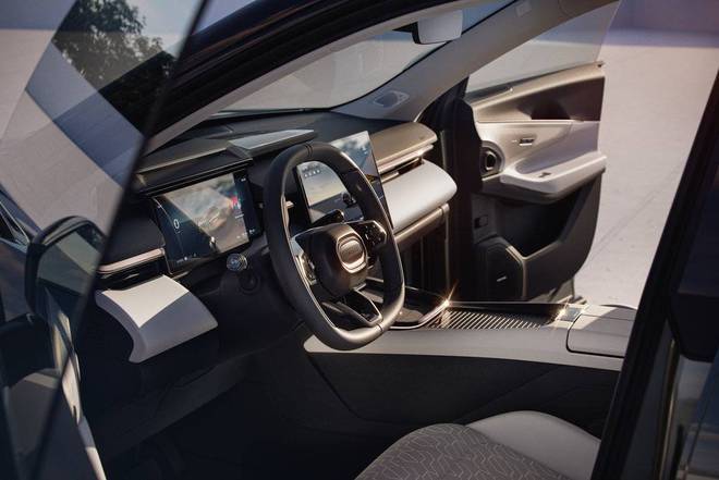 乐动体育 LD体育中国人只配买“残废”车？(图6)