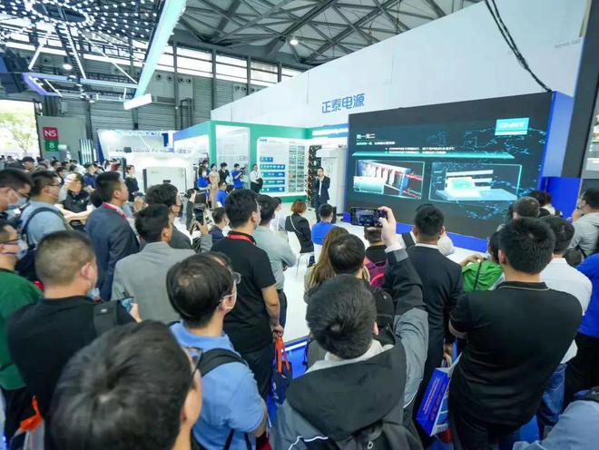 乐动体育SNEC光储新品发布会圆满结束!正泰电源大功率时代来啦!(图4) 乐动体育SNEC光储新品发布会圆满结束!正泰电源大功率时代来啦!(图4)