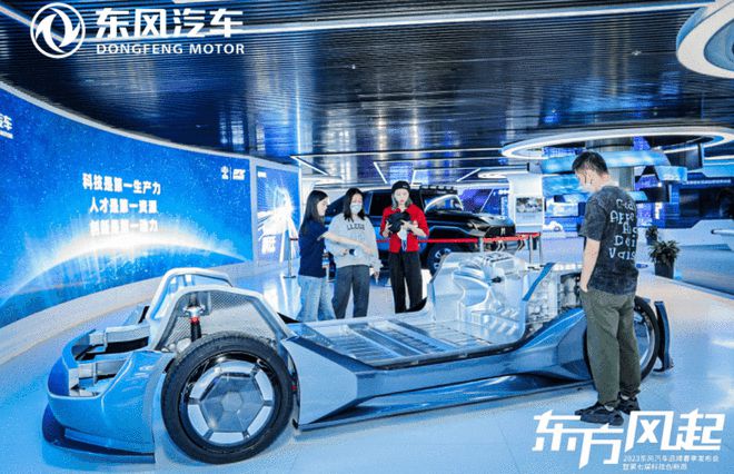 量子架构乐动体育三季度亮相 东风eπ S73高温测试照曝光(图8) 量子架构乐动体育三季度亮相 东风eπ S73高温测试照曝光(图8)