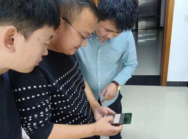 乐动体育抓好备春耕 筑牢压舱石|科技“唱主角” 备耕“加速度”(图3) 乐动体育抓好备春耕 筑牢压舱石|科技“唱主角” 备耕“加速度”(图3)