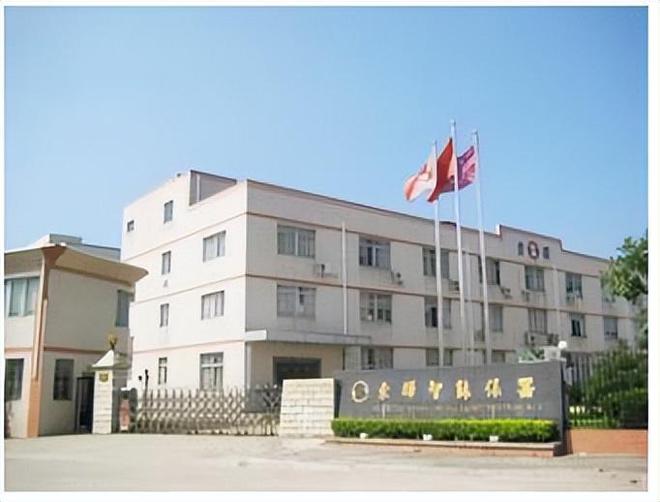 东辉仪器工匠精神铸造陕西智能仪表厂家乐动体育、工业自动化领域