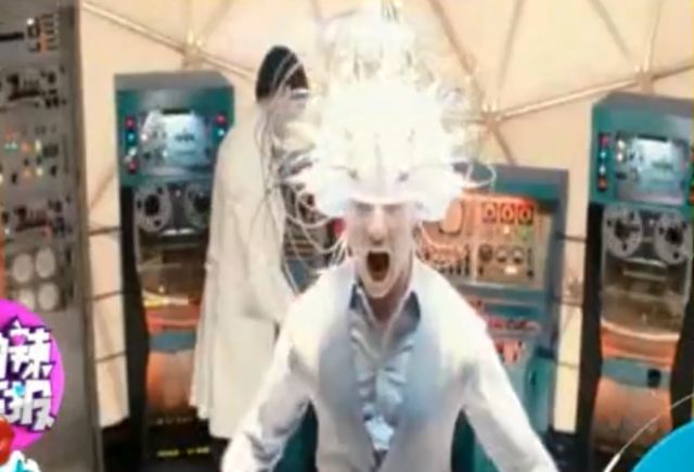 像电影里一般用意念控制物体 不再是空想 美国开发一款意念控制