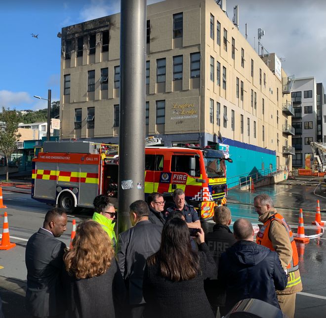 噩梦！惠灵顿凌晨突发大火至少6人死亡11人失联乐动体育！火灾报警器未响！(图3)