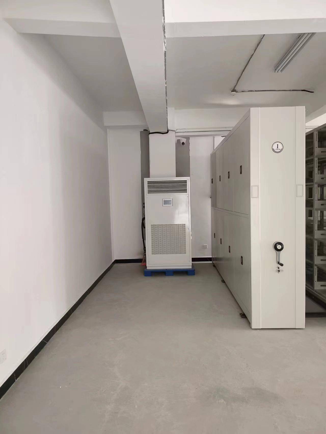 乐动体育比酷尔档案室恒温恒湿空调 室内整体控温控湿的解决方案(图4) 乐动体育比酷尔档案室恒温恒湿空调 室内整体控温控湿的解决方案(图4)