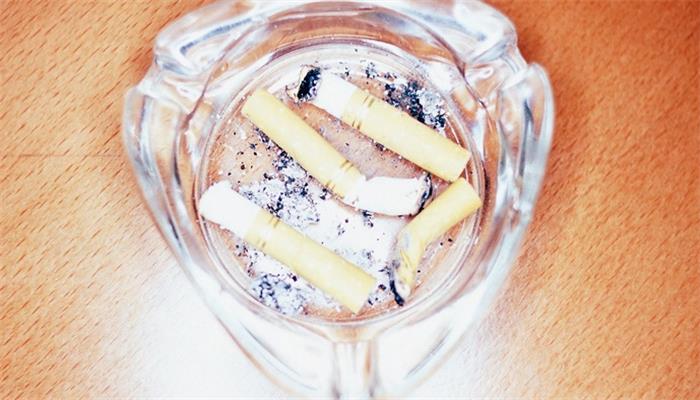 烟头中心温度可达多少度 烟头中心温乐动体育度可以达到多少度(图2) 烟头中心温度可达多少度 烟头中心温乐动体育度可以达到多少度(图2)